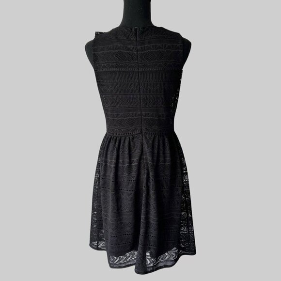 Molly Bracken Ruffles Sleeveless Lace Dress - Picture 3 of 13